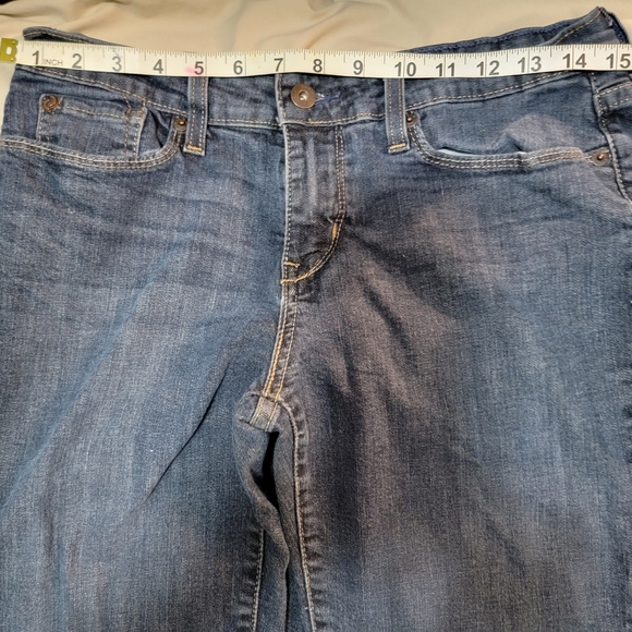 Denizen by Levi's Modern Straight crop. 6. NWOT. - Picture 2 of 4